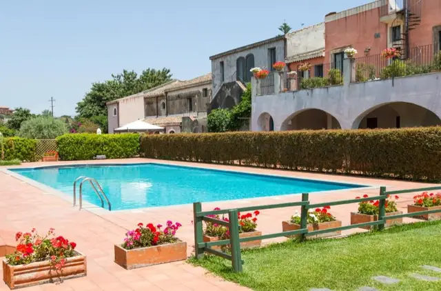 Hotel Etna zwembad