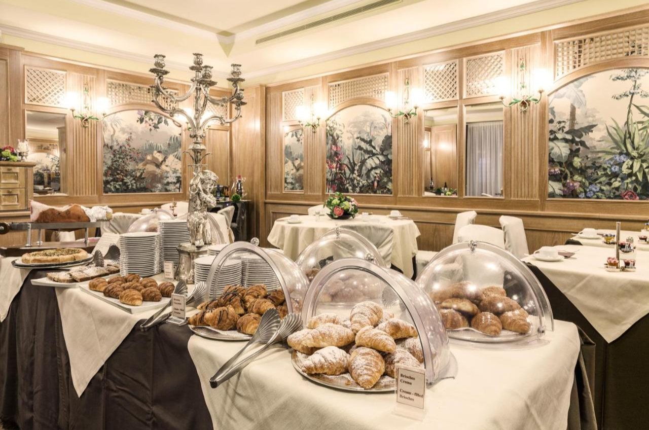 Ontbijtbuffet van Doria Grand Hotel