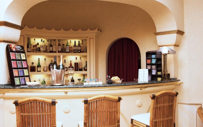 De bar van van Hotel iH Milano Regency Milaan Italië
