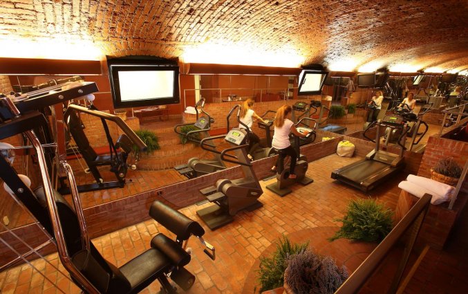 De fitnessruimte van Hotel Sanpi Milaan