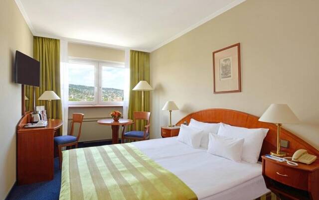 Tweepersoonskamer van Hotel Danabius Flamenco in Budapest