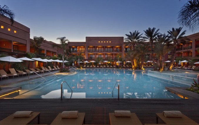 Buitenzwembad van Hotel du Golf Rotana in Marrakech